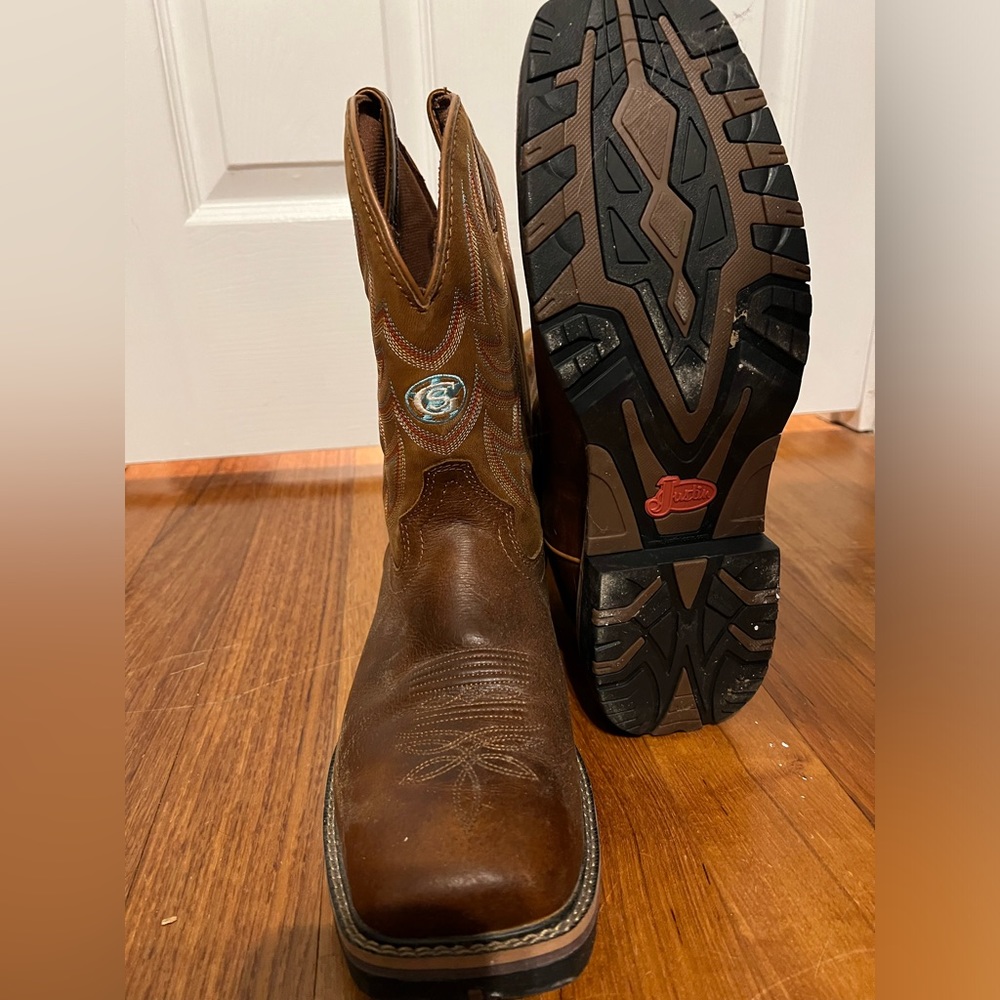 NWOT Justin Western Boots